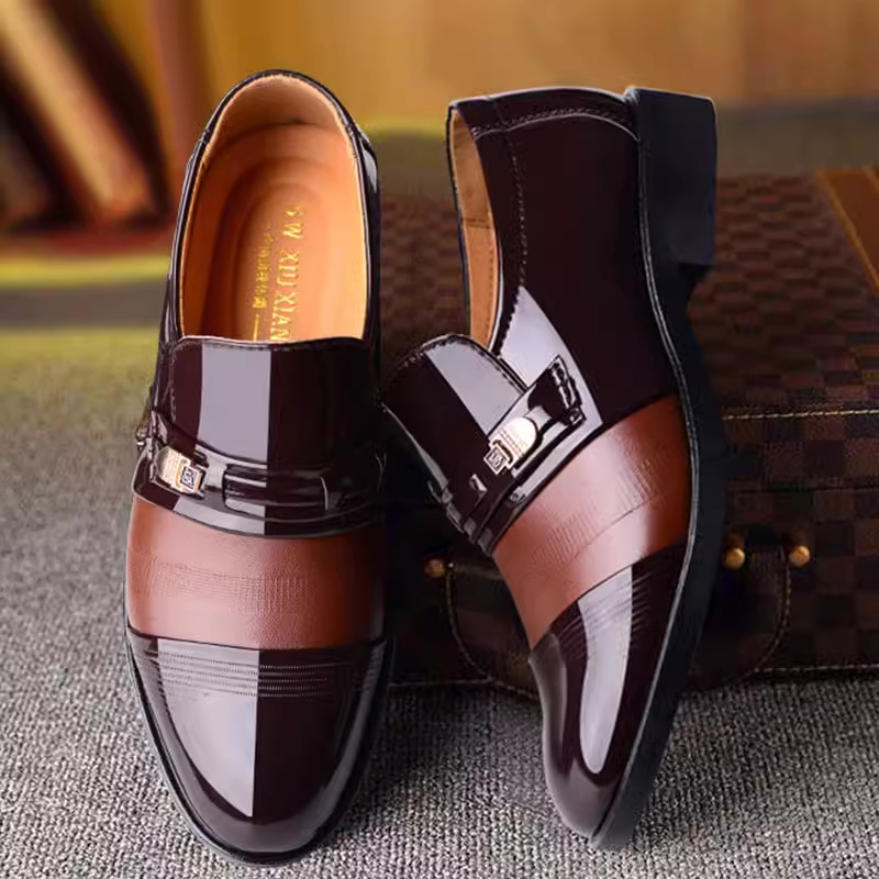 Spring and Autumn Men's Business Formal Hollow British Leather Shoes Men's Velvet Slip-On Perforated Casual High-End Style Men's Wedding Shoes