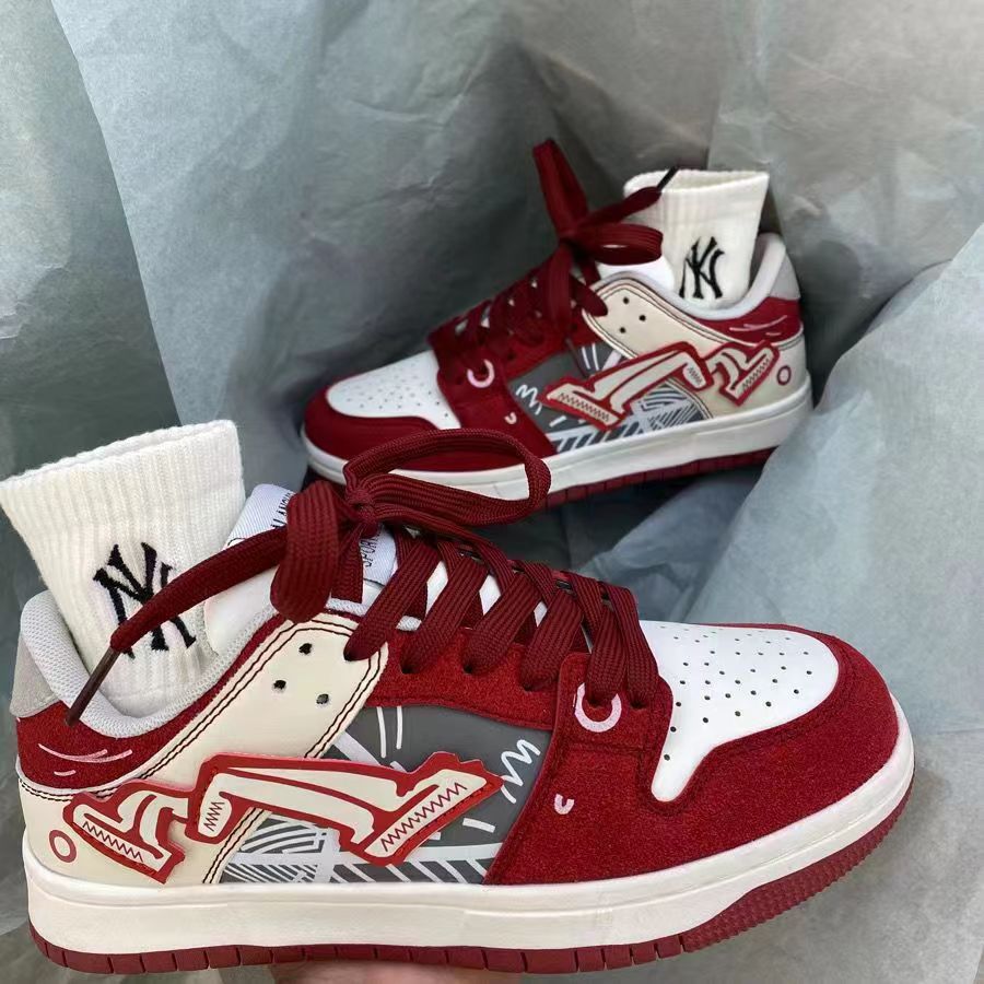National Trend Ins Preppy Style Red Retro Casual Moral Training Shoes for Men and Women Versatile Niche Couple Sports Skateboard Shoes for Men image 1