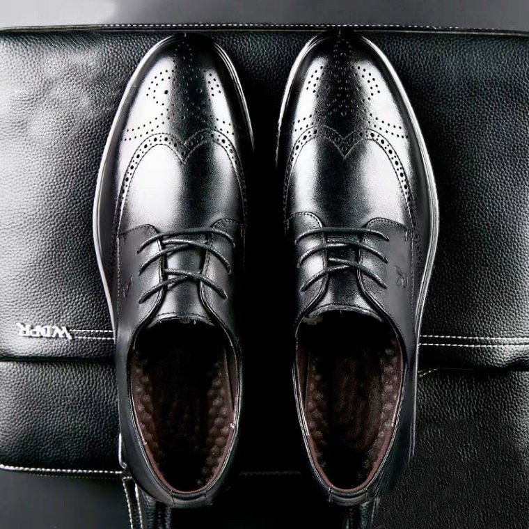 Men's Shoes 2025 Summer Business Formal Leather Shoes British Style Breathable Soft Sole Carved Brogue Shoes Large Size with Increased Height image 1